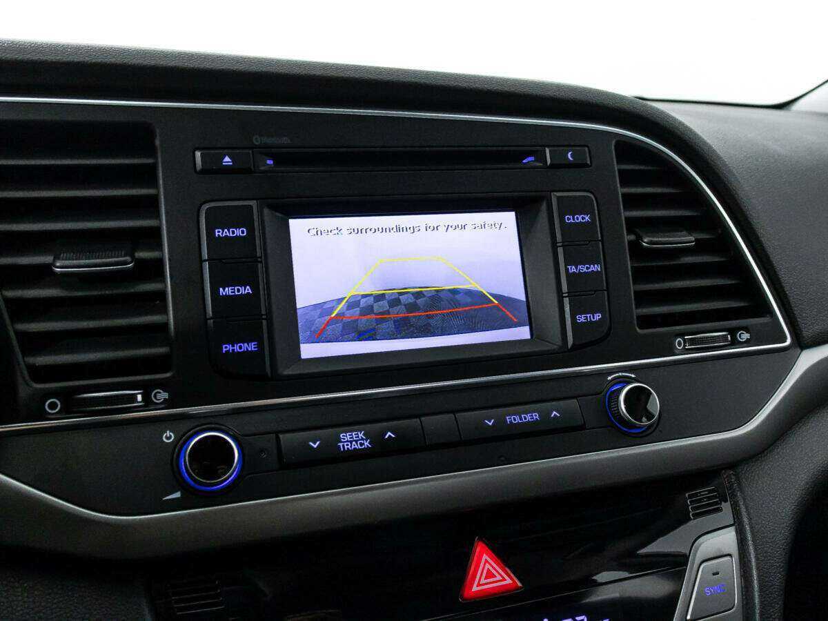 Hyundai Elantra с пробегом — 2016 год. Фото: #14