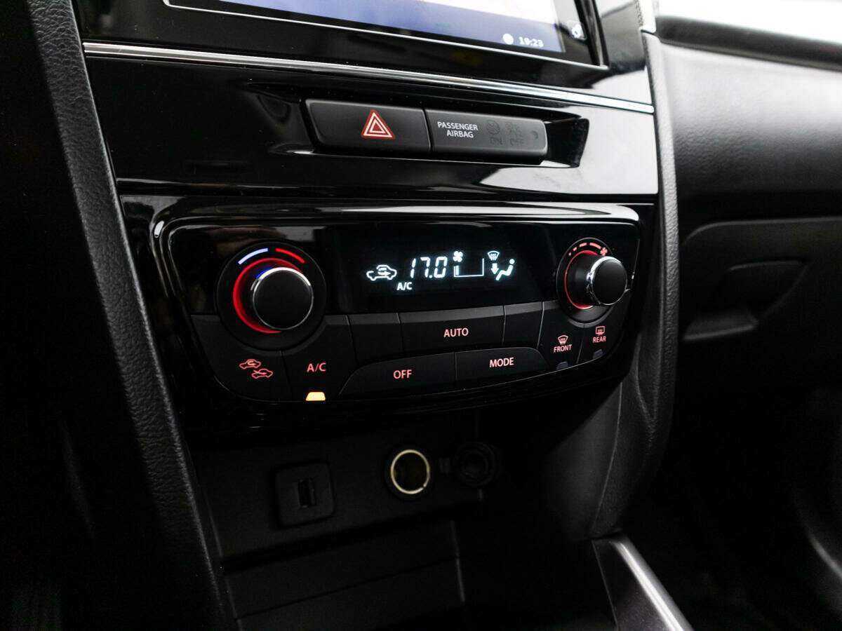 Suzuki Vitara с пробегом — 2021 год. Фото: #13
