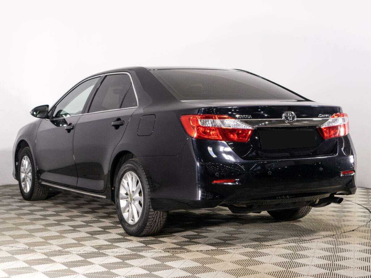 Toyota Camry с пробегом — 2012 год. Фото: #5