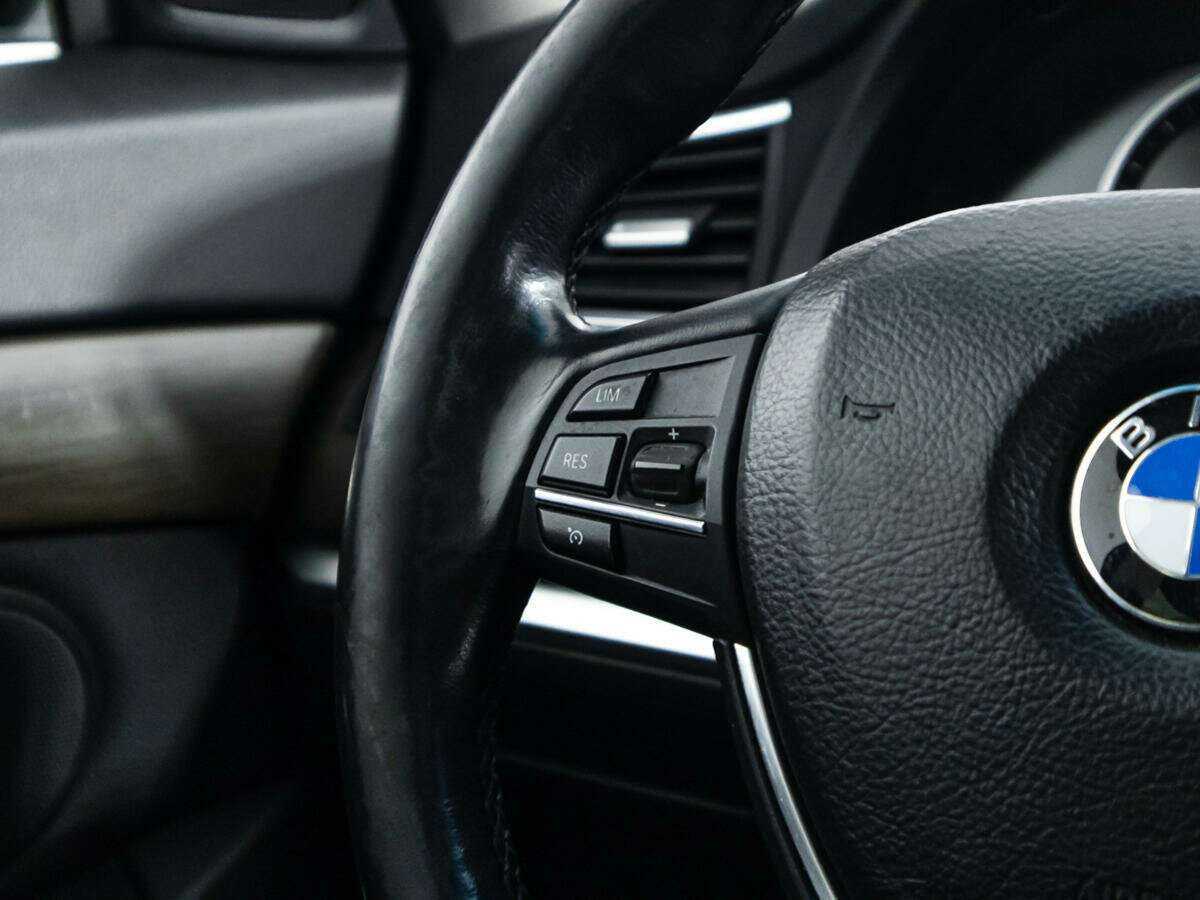 BMW 5 серии с пробегом — 2012 год. Фото: #18