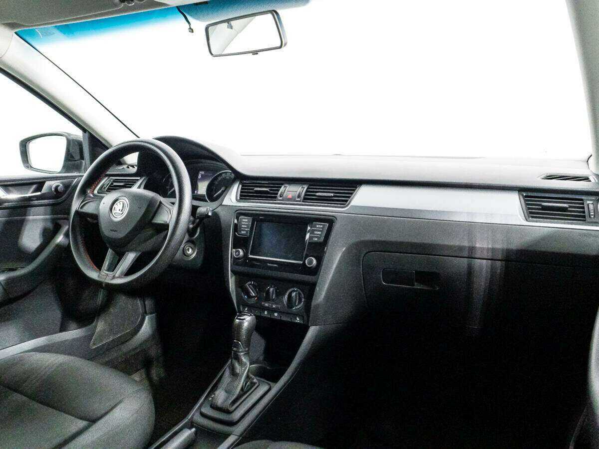 Skoda Rapid с пробегом — 2018 год. Фото: #8