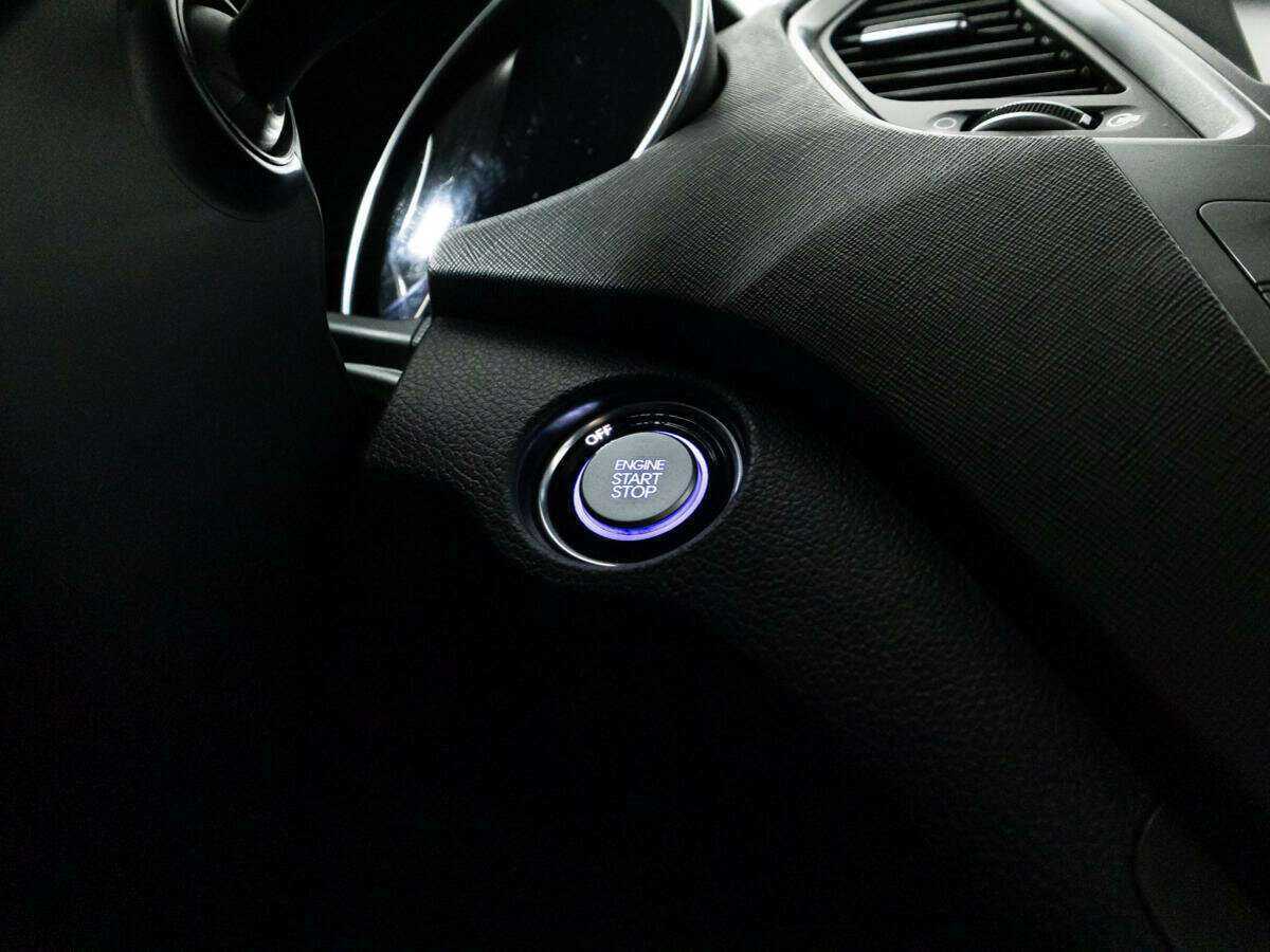 Hyundai Santa Fe с пробегом — 2017 год. Фото: #17