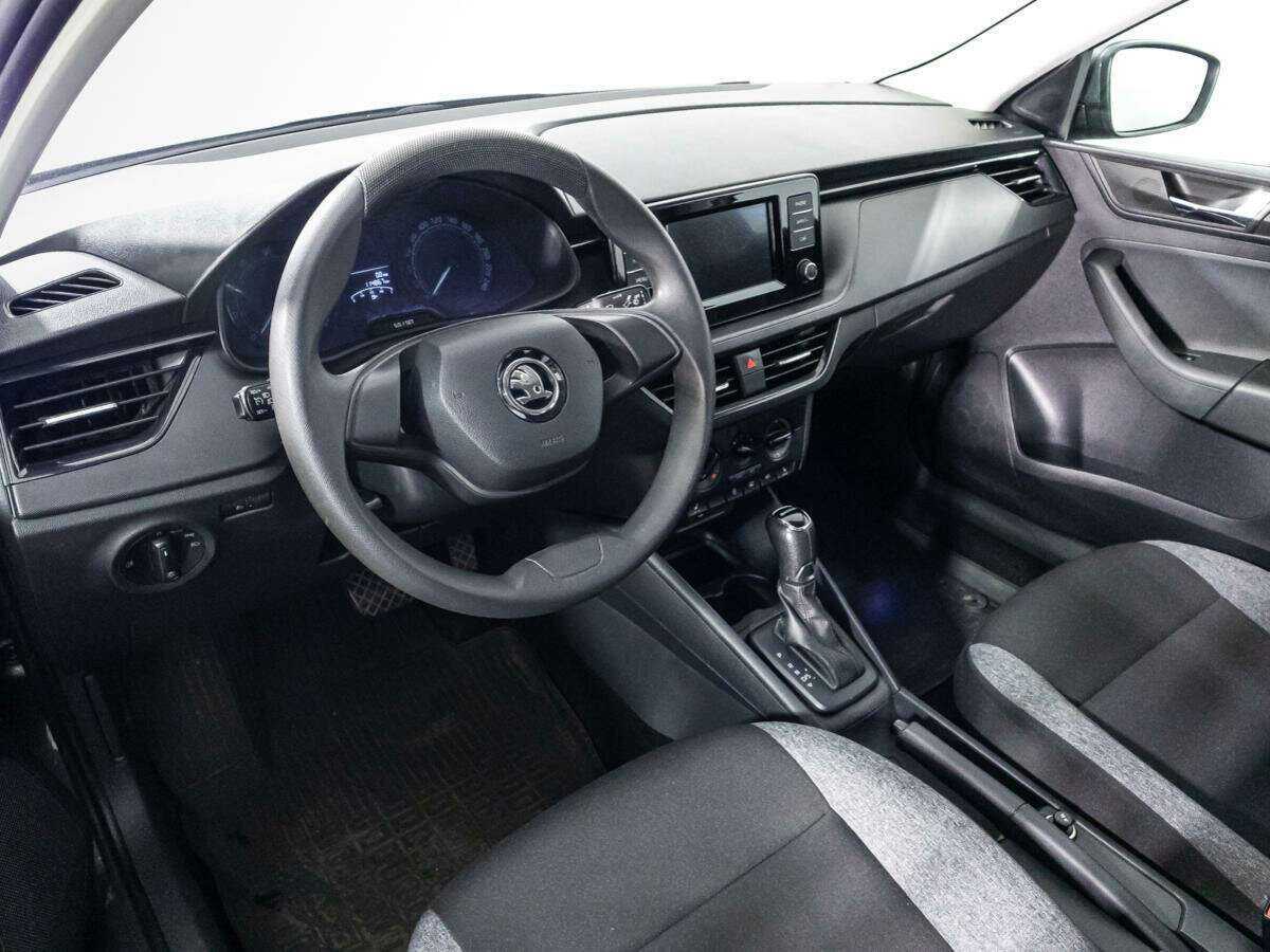 Skoda Rapid с пробегом — 2021 год. Фото: #10