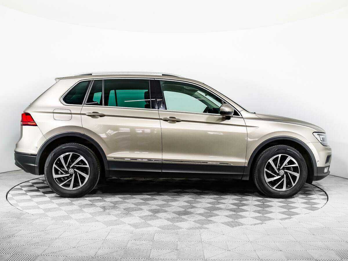 Volkswagen Tiguan с пробегом — 2018 год. Фото: #2