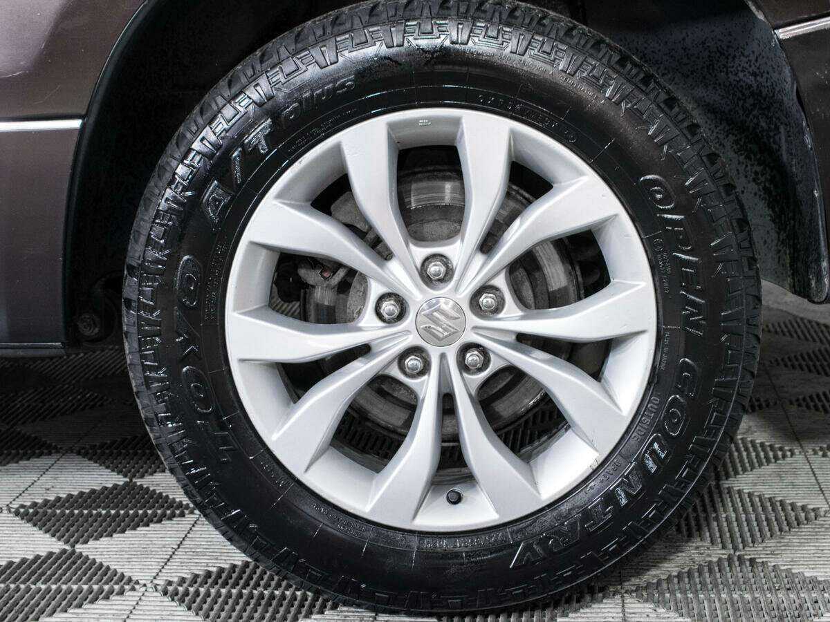 Suzuki Grand Vitara с пробегом — 2013 год. Фото: #15