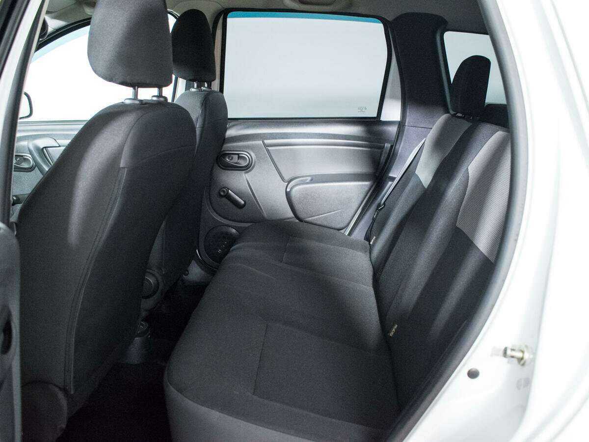 Renault Duster с пробегом — 2017 год. Фото: #9