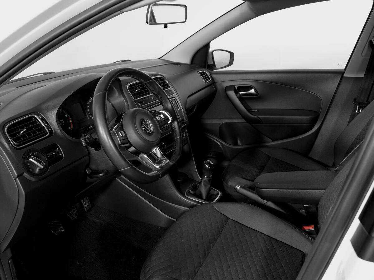 Volkswagen Polo с пробегом — 2020 год. Фото: #14