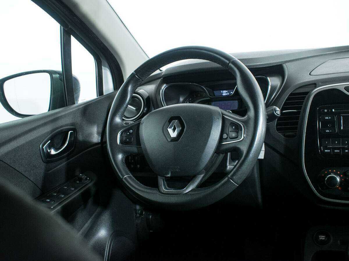 Renault Kaptur с пробегом — 2016 год. Фото: #13