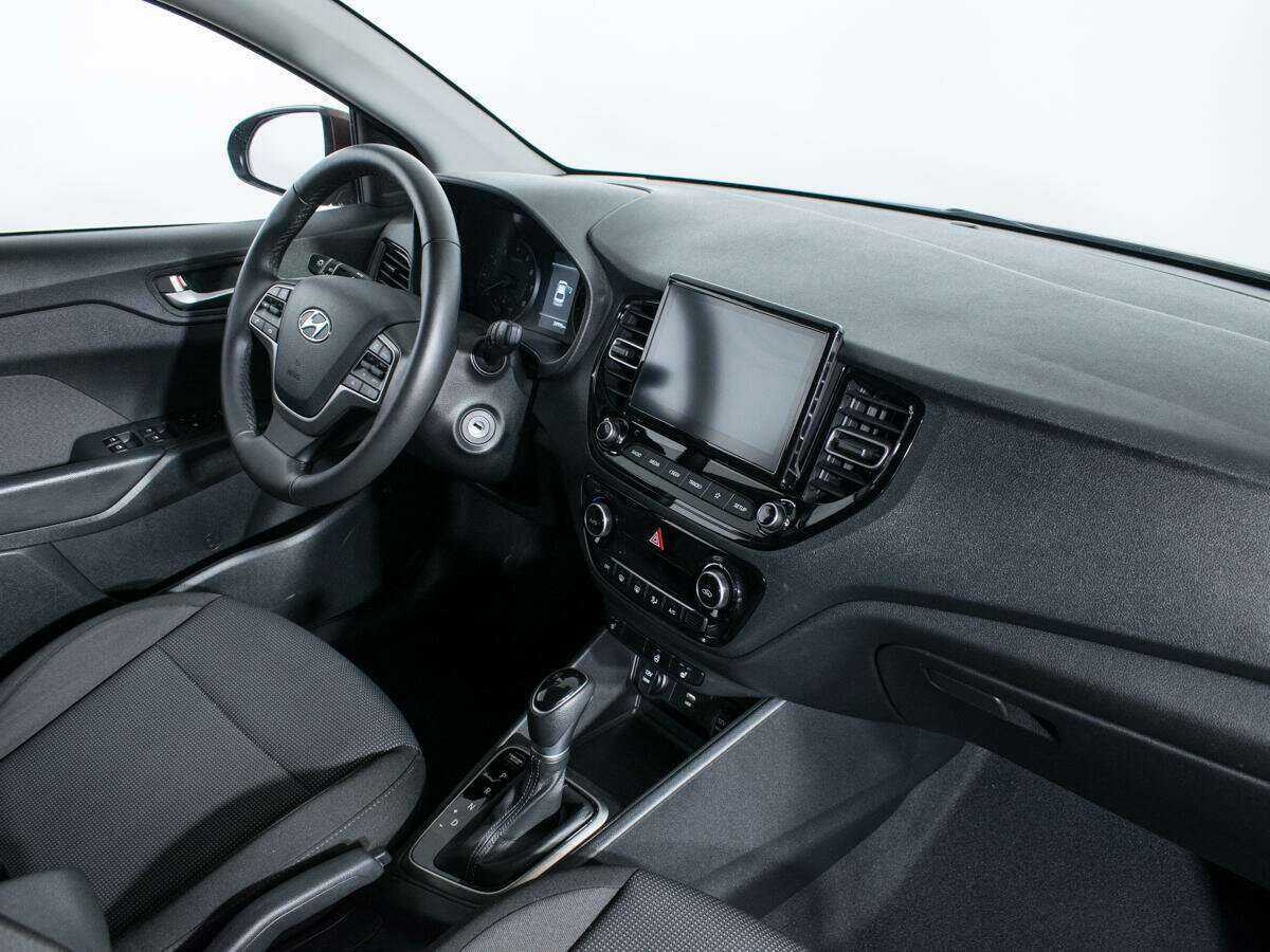 Hyundai Solaris с пробегом — 2021 год. Фото: #8