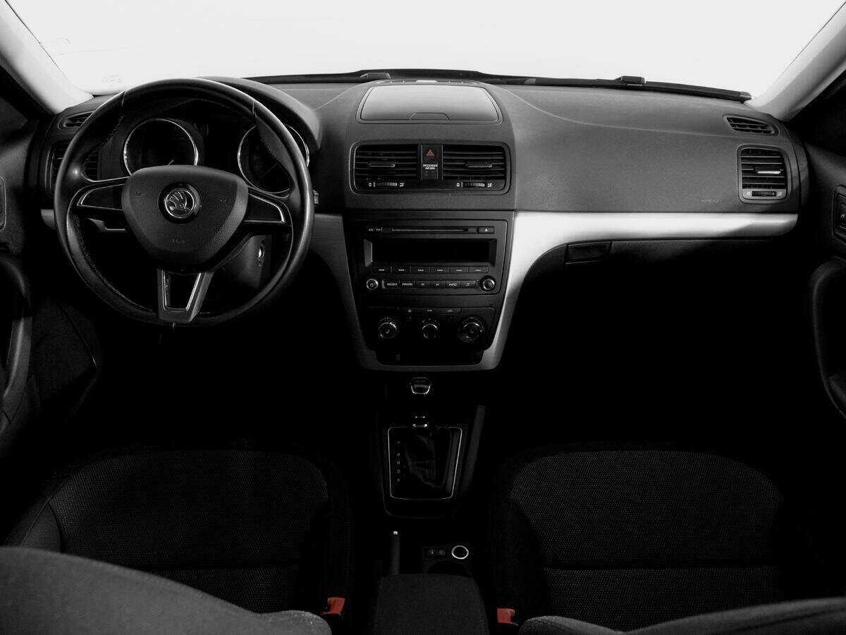Skoda Yeti с пробегом — 2015 год. Фото: #11
