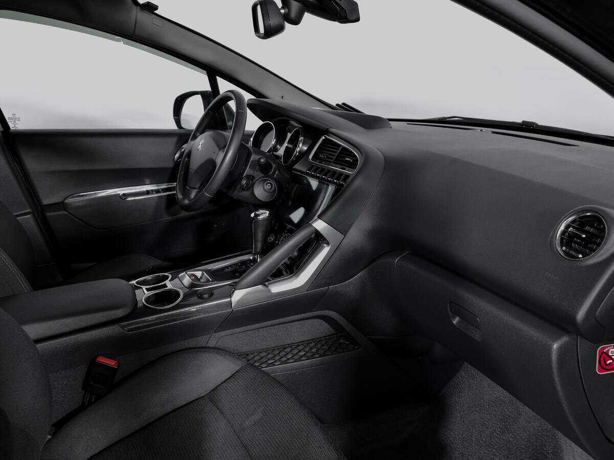 Peugeot 3008 с пробегом — 2014 год. Фото: #8