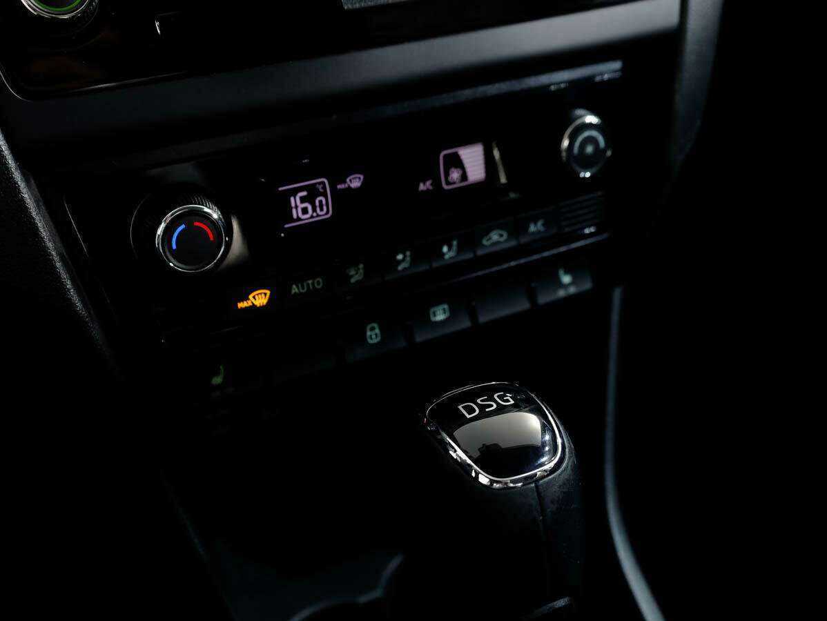 Skoda Rapid с пробегом — 2017 год. Фото: #16