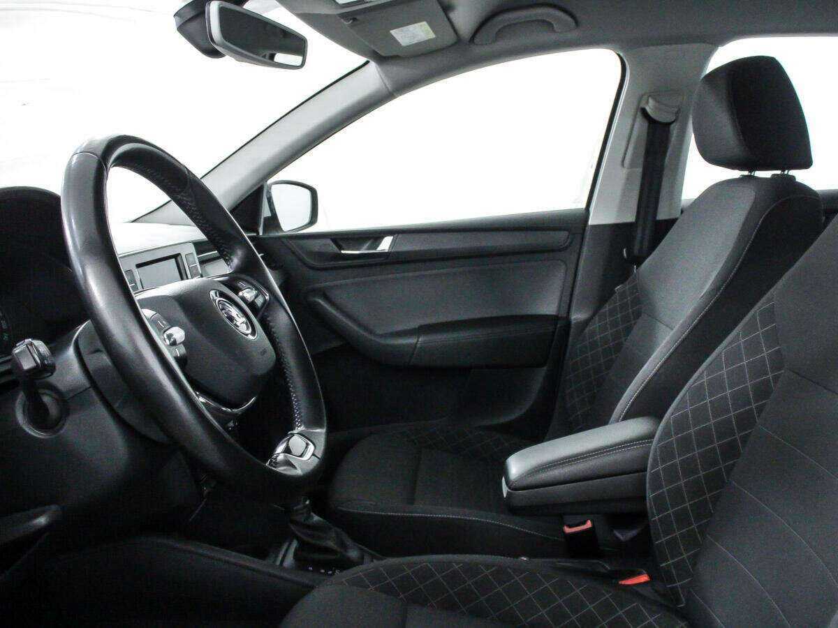 Skoda Rapid с пробегом — 2020 год. Фото: #6