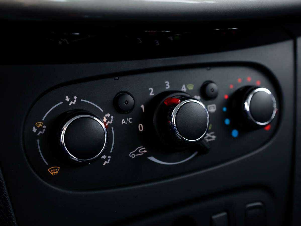 Renault Logan с пробегом — 2014 год. Фото: #13