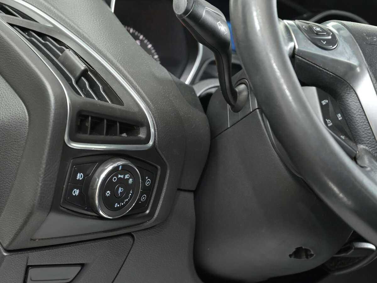 Ford Focus с пробегом — 2012 год. Фото: #7