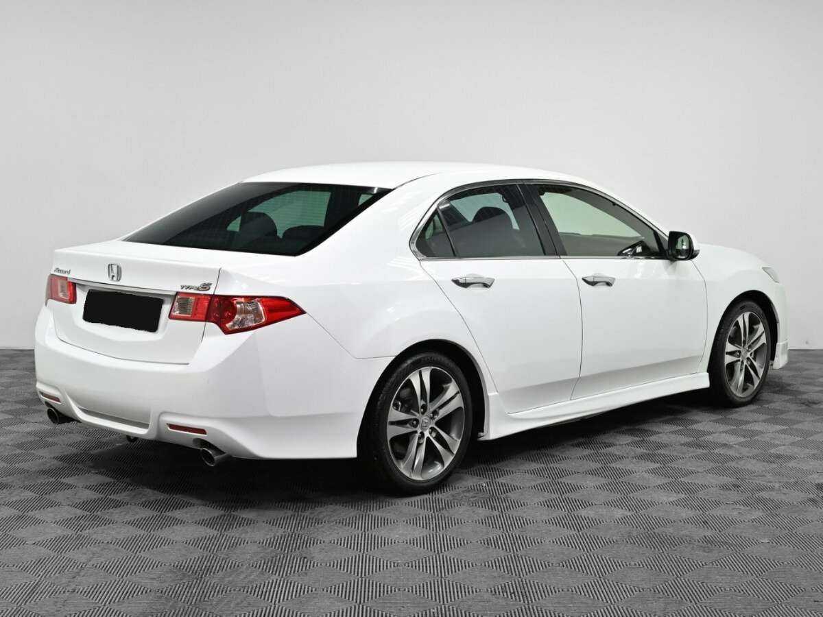 Honda Accord с пробегом — 2012 год. Фото: #1