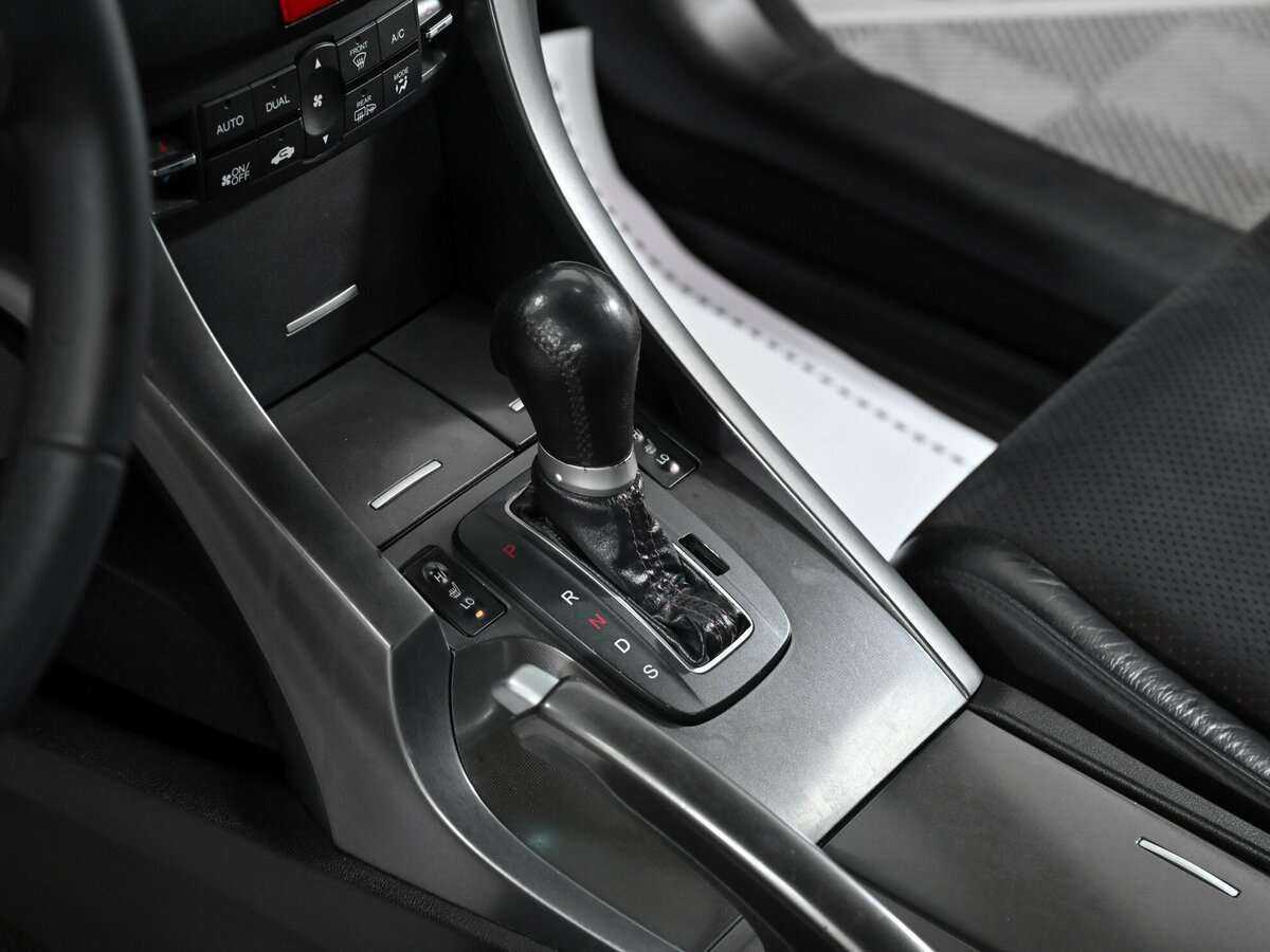 Honda Accord с пробегом — 2012 год. Фото: #6