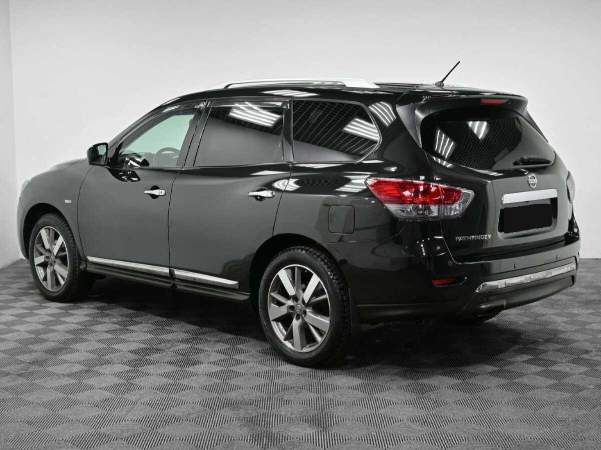 Nissan Pathfinder с пробегом — 2015 год. Фото: #3