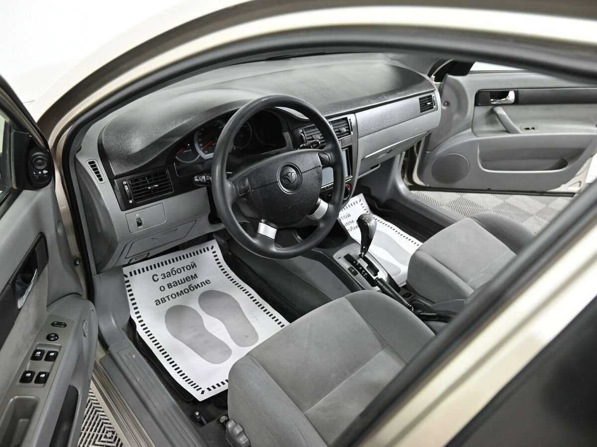 Daewoo Gentra с пробегом — 2014 год. Фото: #4