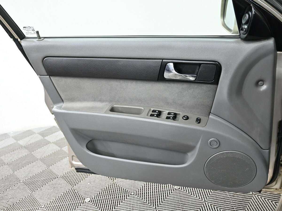 Daewoo Gentra с пробегом — 2014 год. Фото: #9