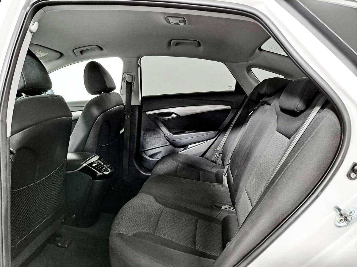 Hyundai i40 с пробегом — 2014 год. Фото: #7