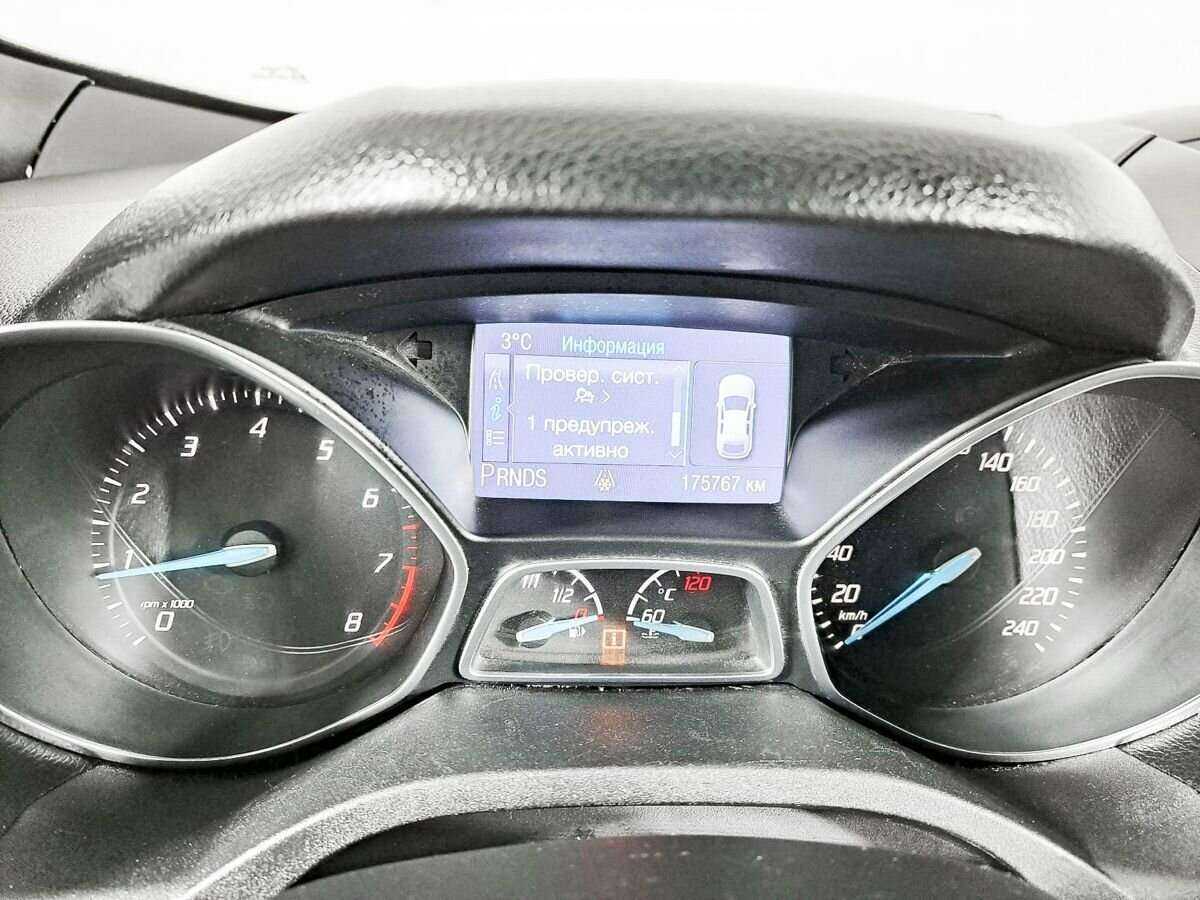 Ford Kuga с пробегом — 2014 год. Фото: #8