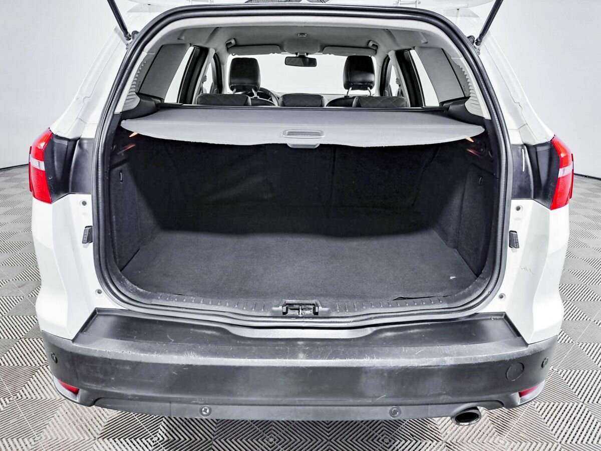 Ford Focus с пробегом — 2012 год. Фото: #8