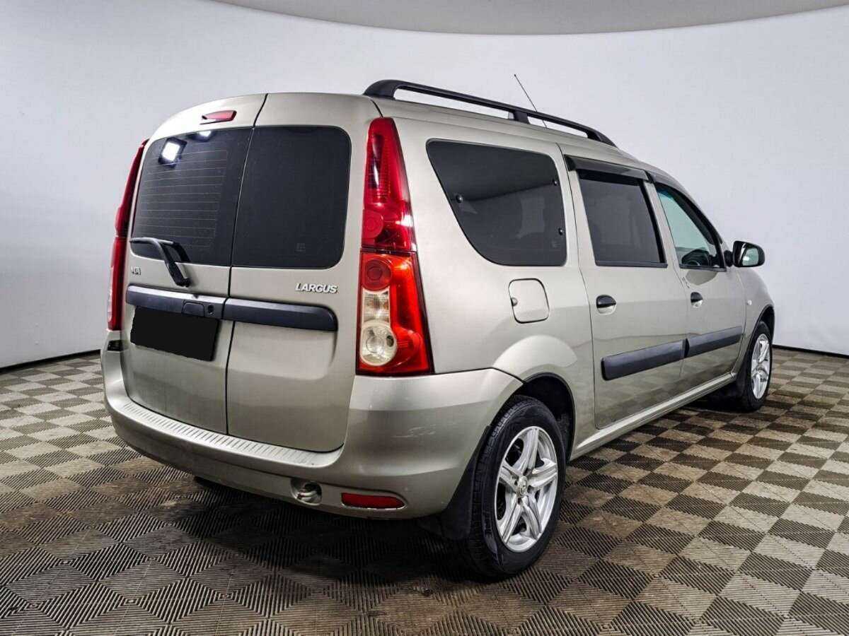 Lada (ВАЗ) Largus с пробегом — 2019 год. Фото: #4