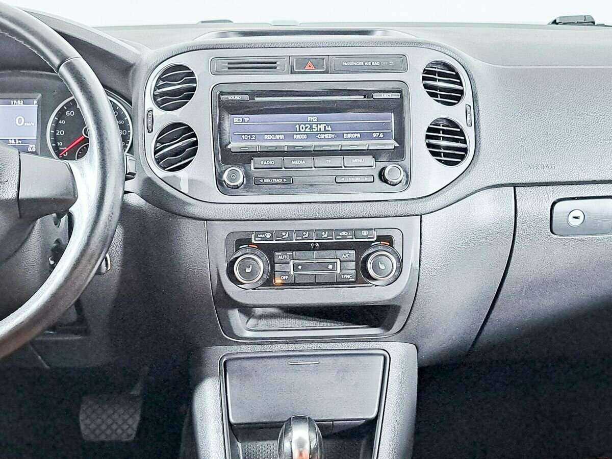 Volkswagen Tiguan с пробегом — 2012 год. Фото: #10