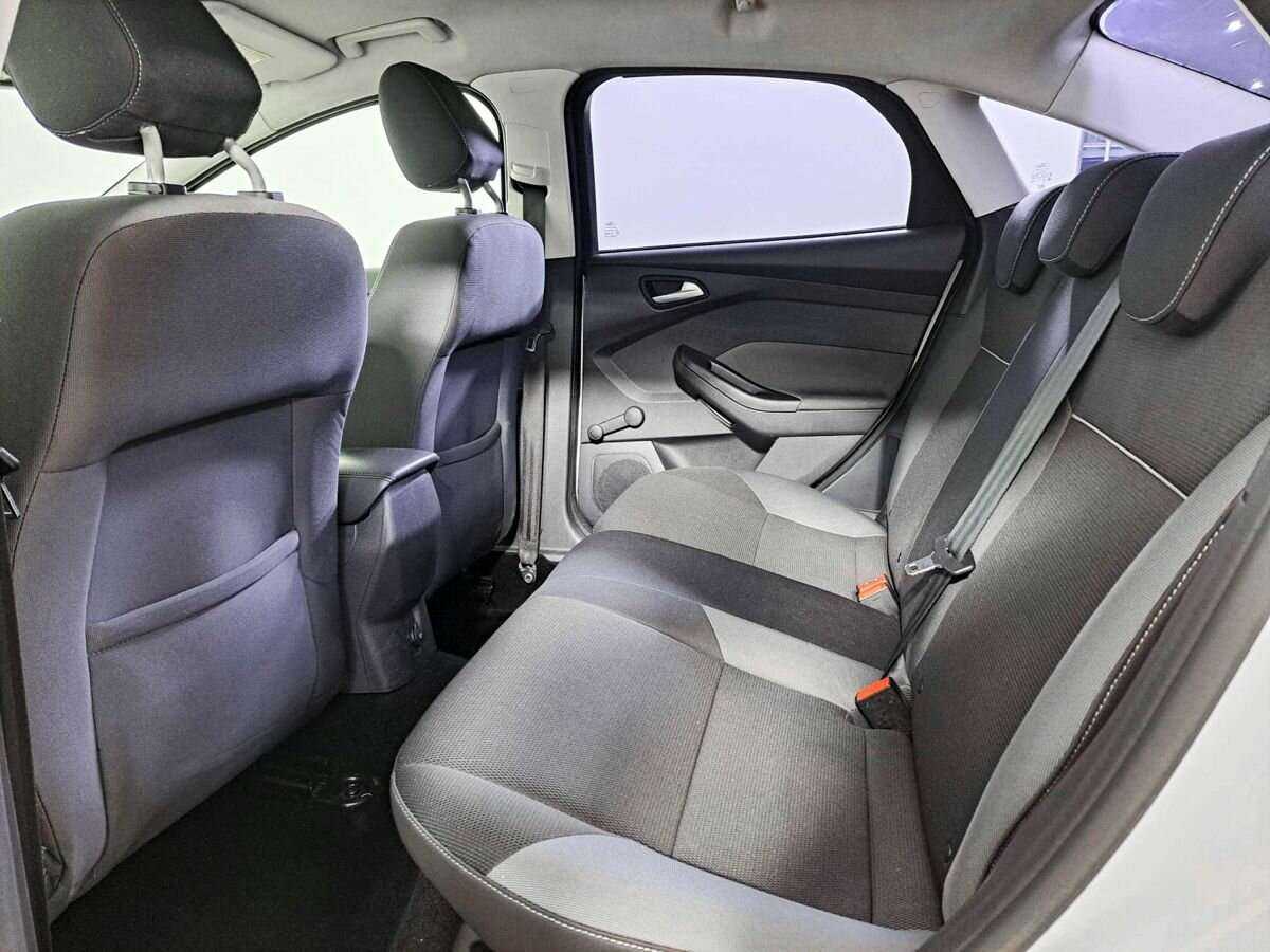 Ford Focus с пробегом — 2012 год. Фото: #11