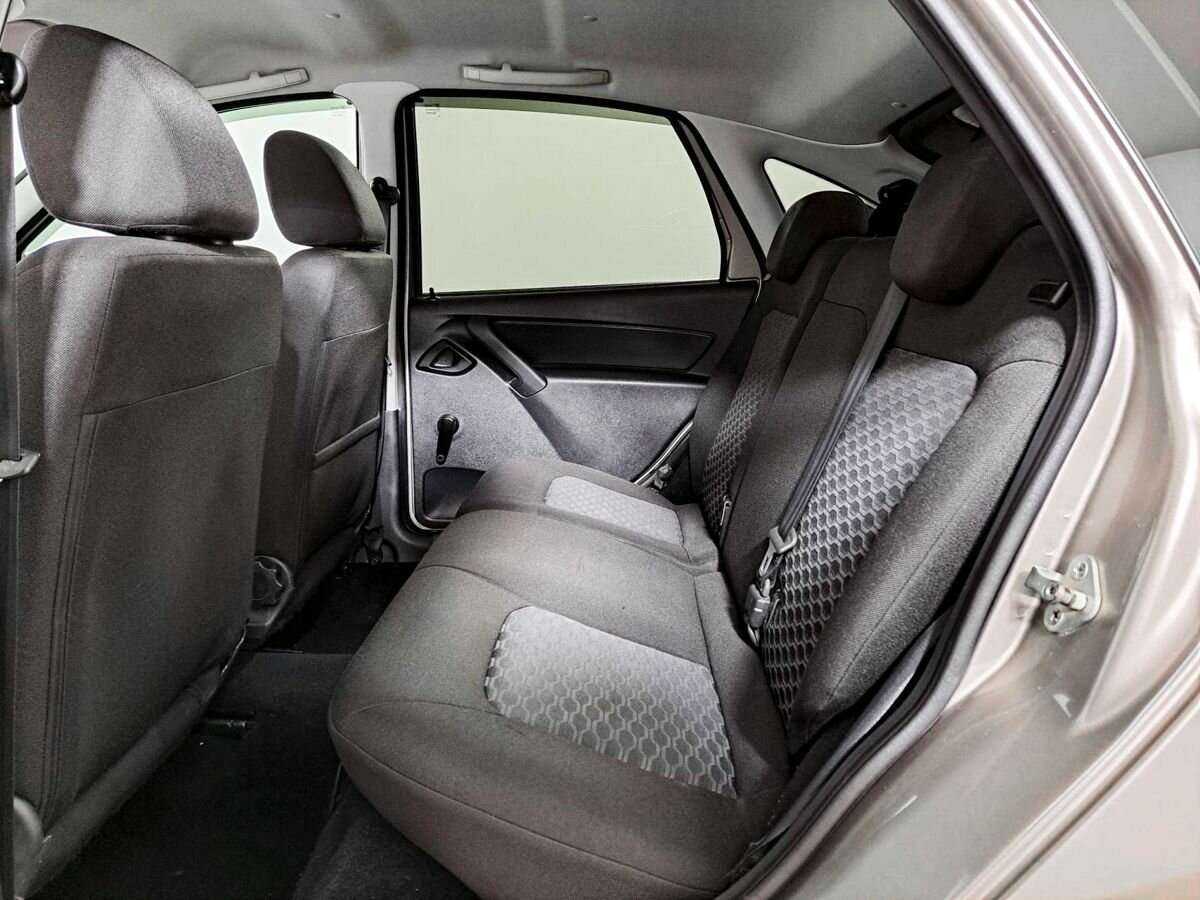 Lada (ВАЗ) Granta с пробегом — 2020 год. Фото: #6