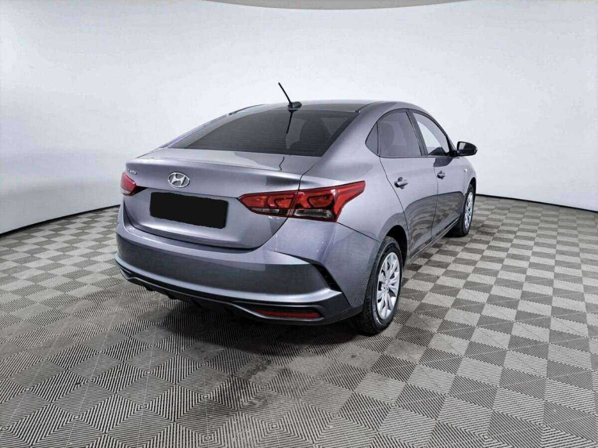 Hyundai Solaris с пробегом — 2021 год. Фото: #3