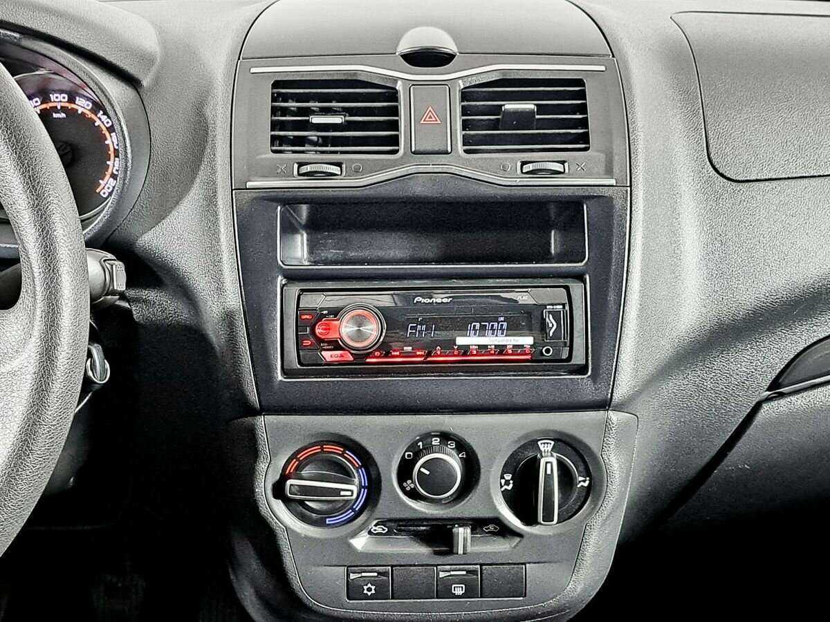 Lada (ВАЗ) Granta с пробегом — 2019 год. Фото: #12