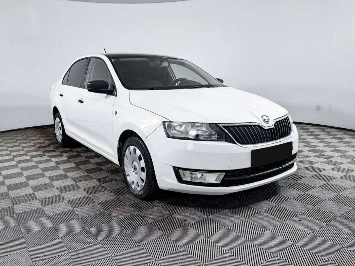 Skoda Rapid с пробегом — 2017 год. Фото: #2