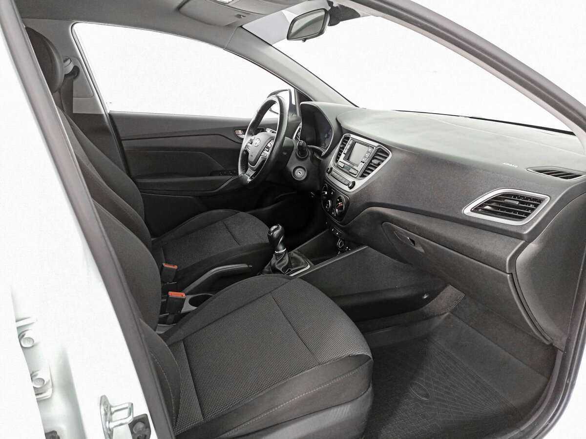 Hyundai Solaris с пробегом — 2018 год. Фото: #8