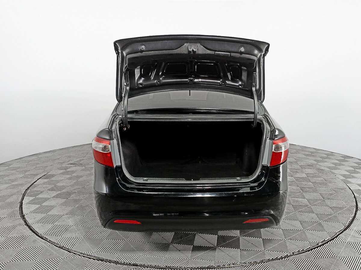 Kia Rio с пробегом — 2012 год. Фото: #8