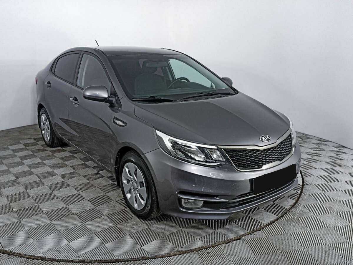 Kia Rio с пробегом — 2015 год. Фото: #2