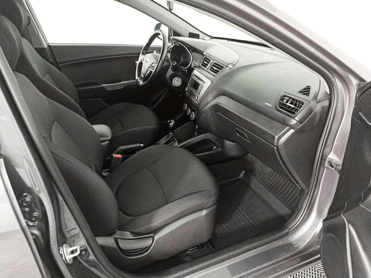 Kia Rio с пробегом — 2015 год. Фото: #8