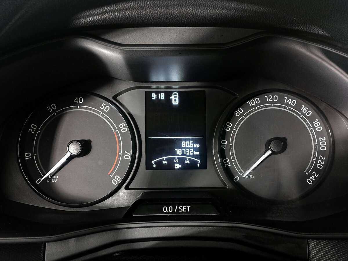 Skoda Rapid с пробегом — 2021 год. Фото: #10