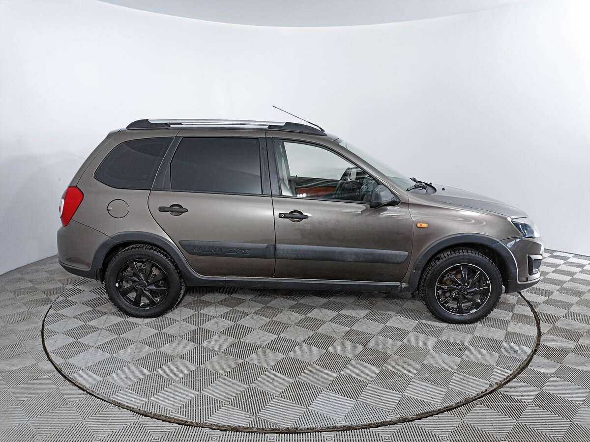 Lada (ВАЗ) Kalina с пробегом — 2016 год. Фото: #3