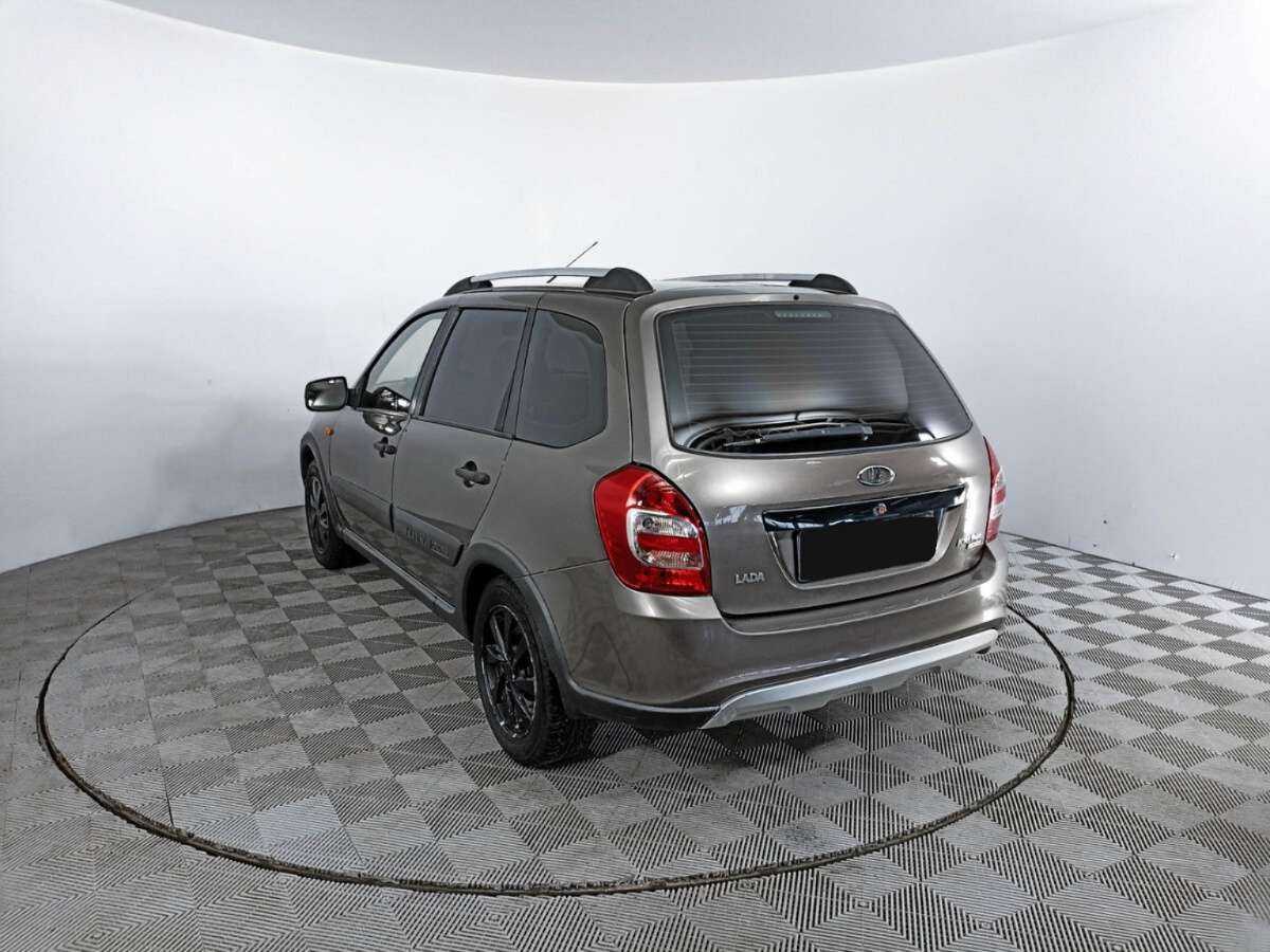 Lada (ВАЗ) Kalina с пробегом — 2016 год. Фото: #6