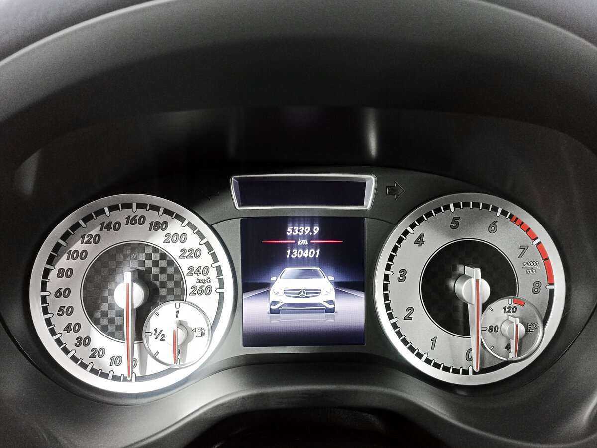 Mercedes-Benz A-Класс с пробегом — 2014 год. Фото: #8