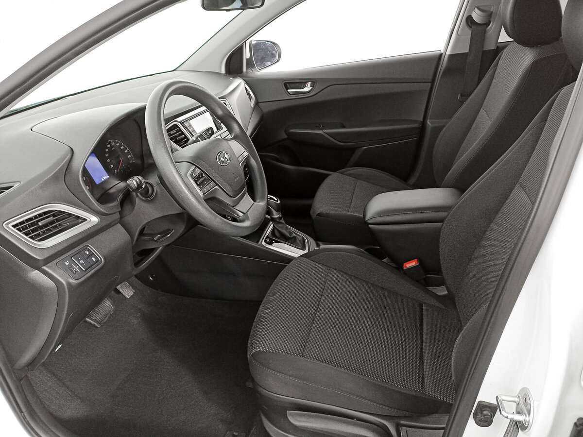 Hyundai Solaris с пробегом — 2020 год. Фото: #13