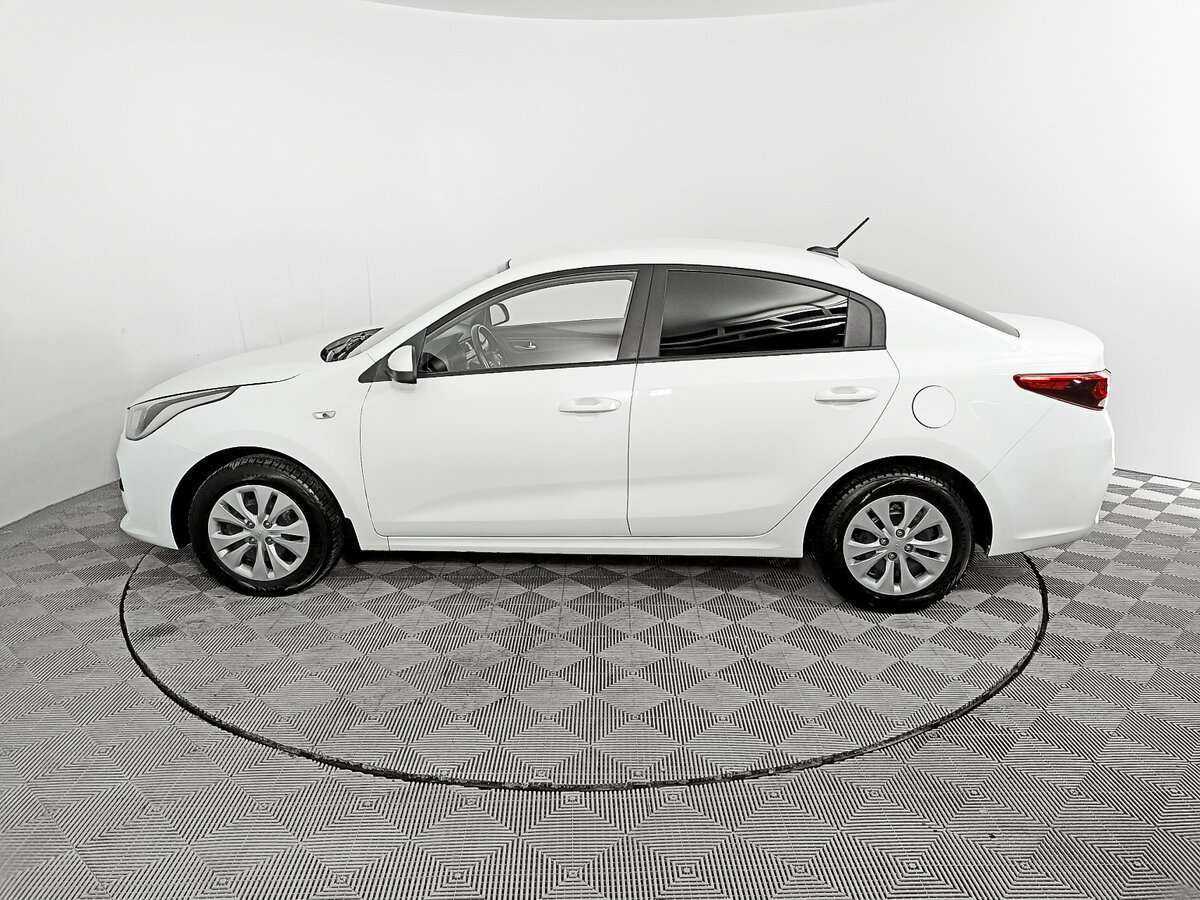 Kia Rio с пробегом — 2020 год. Фото: #7