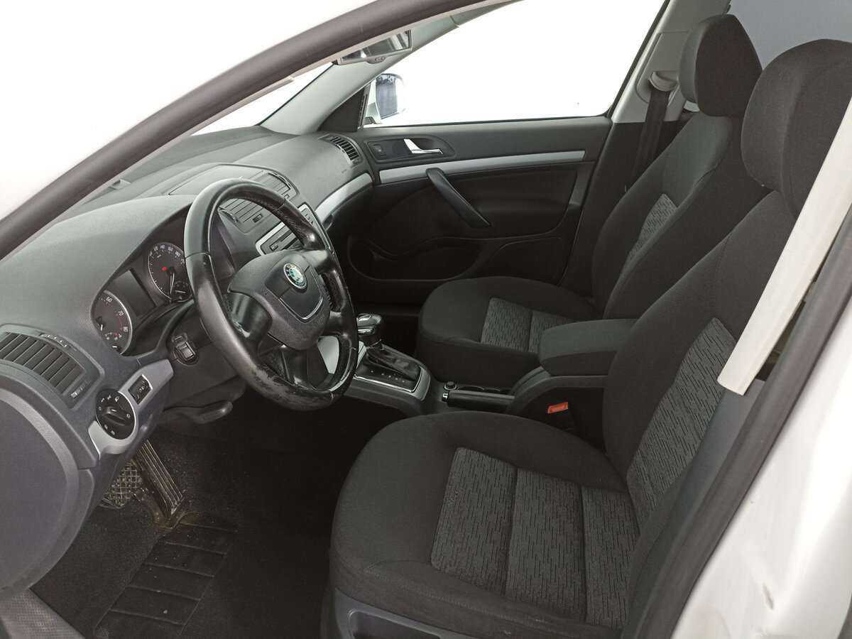 Skoda Octavia с пробегом — 2012 год. Фото: #15