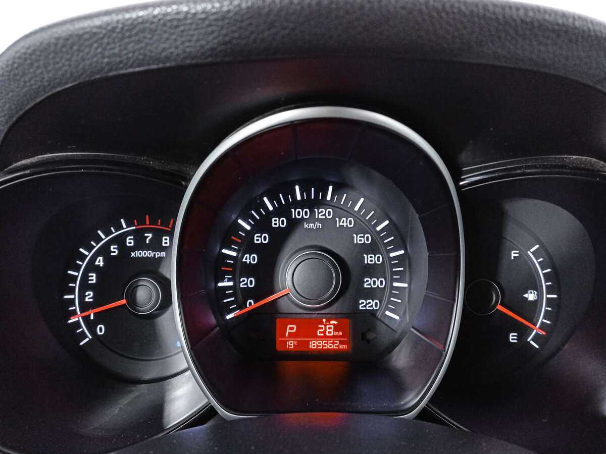 Kia Rio с пробегом — 2017 год. Фото: #8