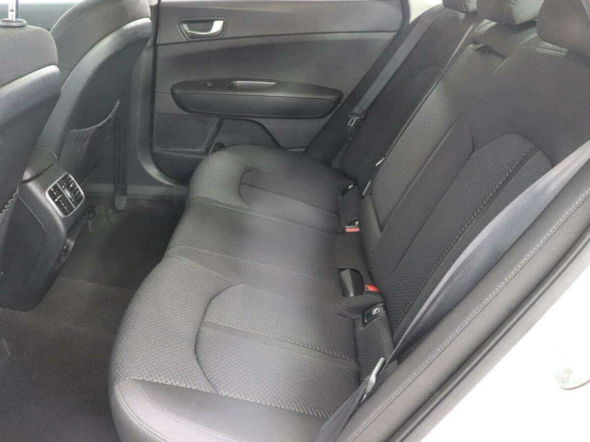 Kia Optima с пробегом — 2018 год. Фото: #8