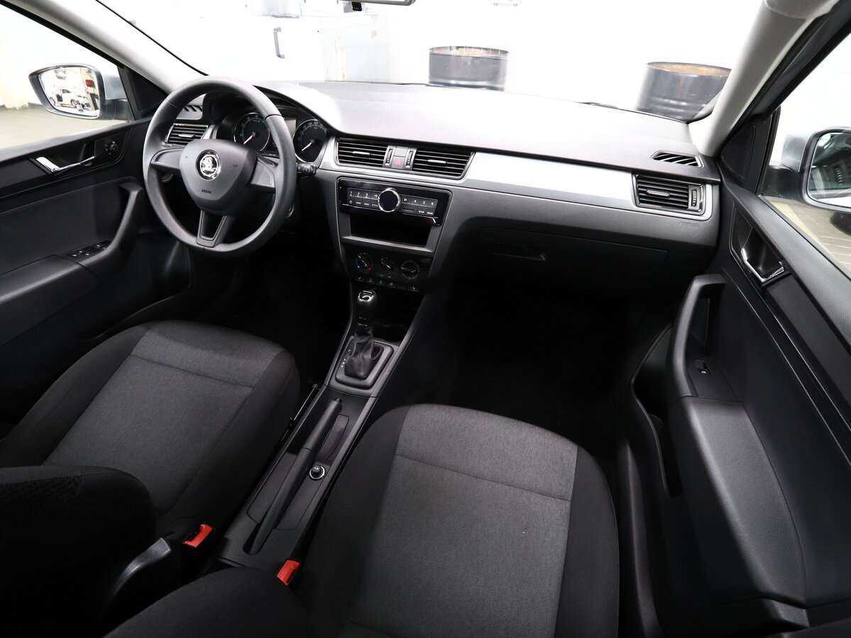 Skoda Rapid с пробегом — 2018 год. Фото: #8