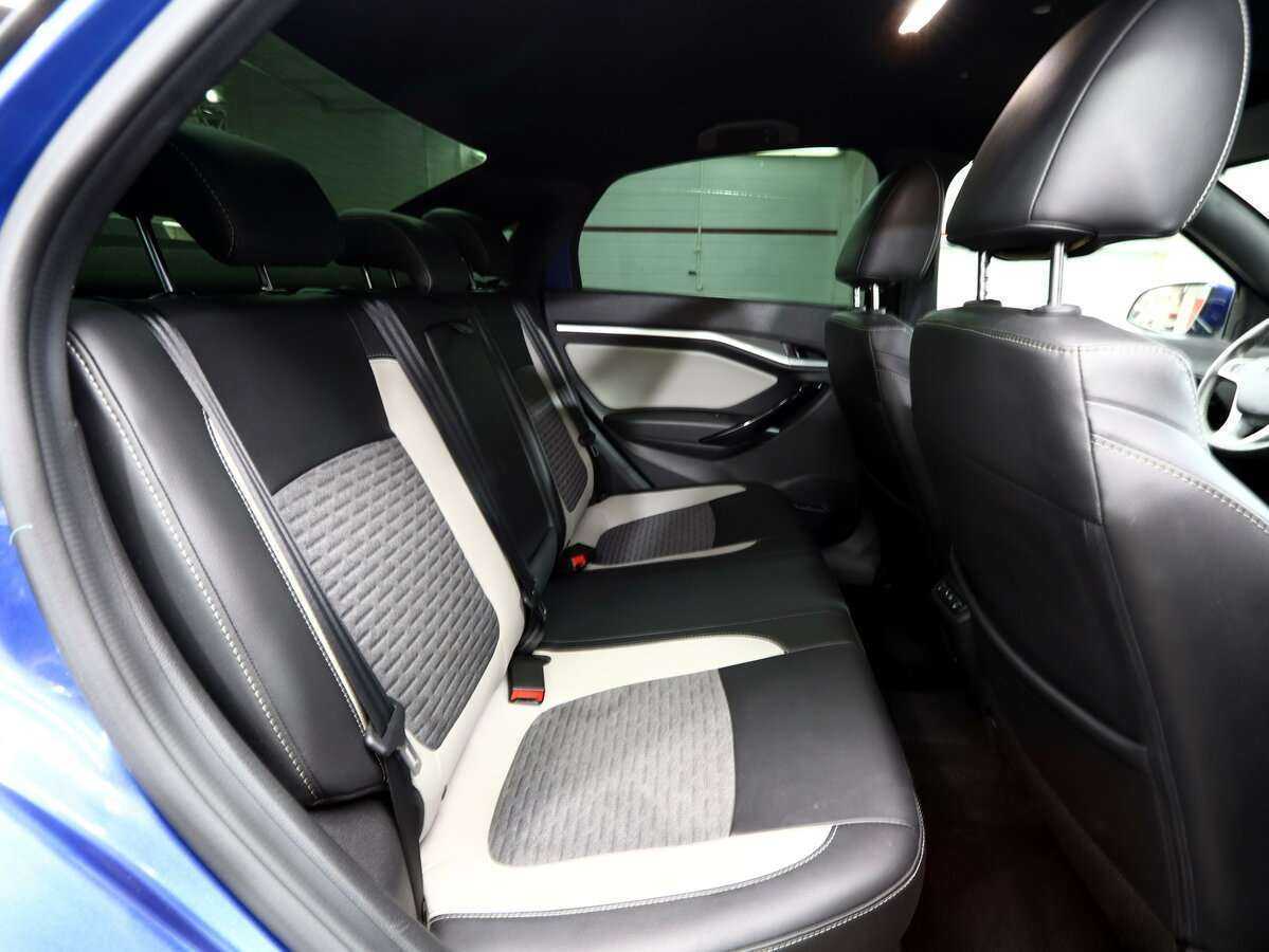 Lada (ВАЗ) Vesta с пробегом — 2020 год. Фото: #20