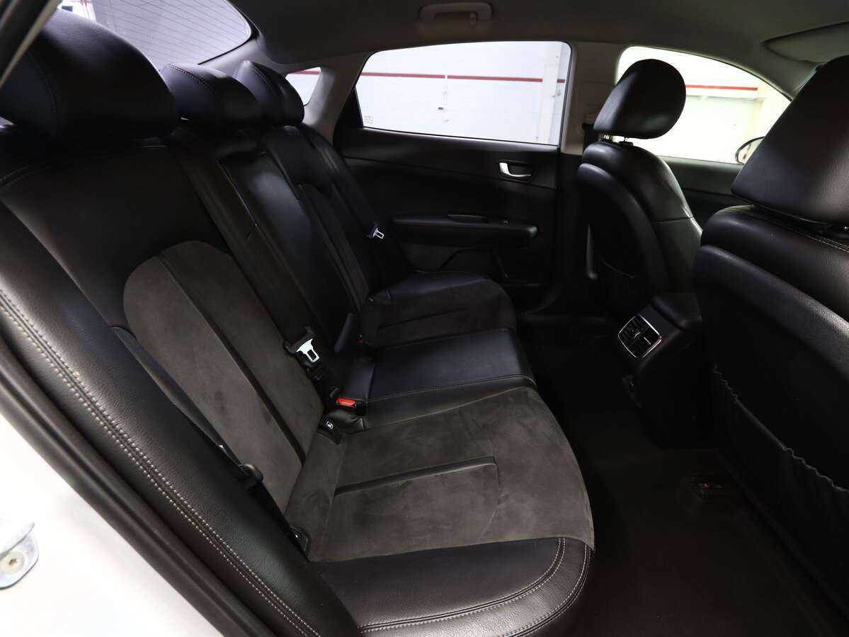 Kia Optima с пробегом — 2016 год. Фото: #18